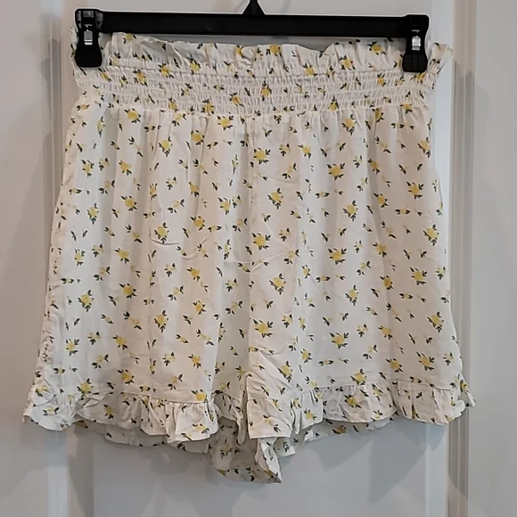 Dizzy Lizzy Floral Lined Shorts - Size L - Picture 8 of 8